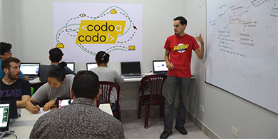 Vuelve Codo a Codo, el curso de programacin para trabajar en software