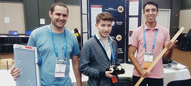 Intel premio a dos jvenes argentinos por CUBOIDE, su robot para aprender a programar
