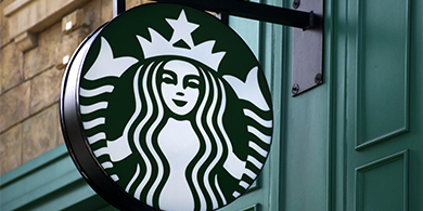 Starbucks usaba las notebooks de los clientes para minar criptomonedas