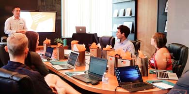 ¿Cuáles son los servicios claves que realizan las consultoras de transformación digital?